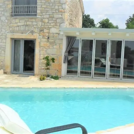 Dom wakacyjny Perla *