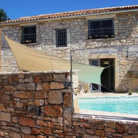 Perla Dom wakacyjny Kaštelir