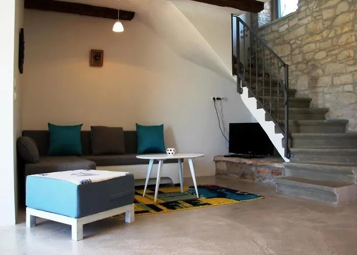 펜션 Perla Kaštelir