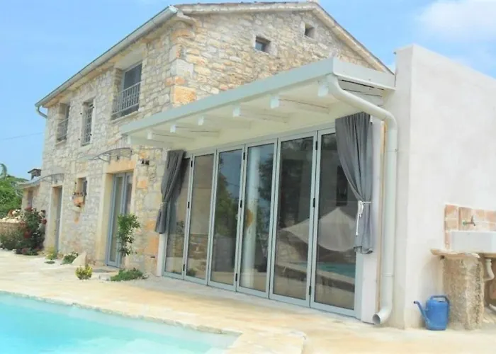 펜션 Perla Kaštelir